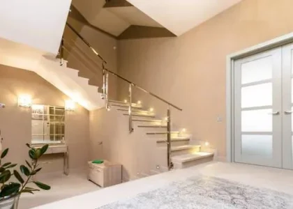 Desain Tangga Beton Minimalis: 7 Ide Elegan untuk Rumah Modern 5 Desain Tangga Beton Minimalis