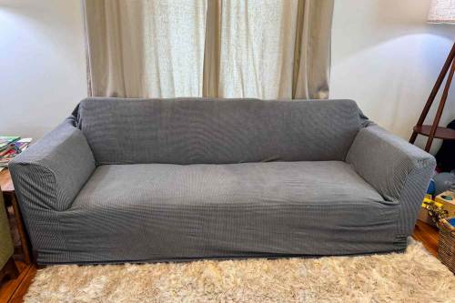 Alas Sofa: Simpel Tapi Bikin Sofa Makin Menarik