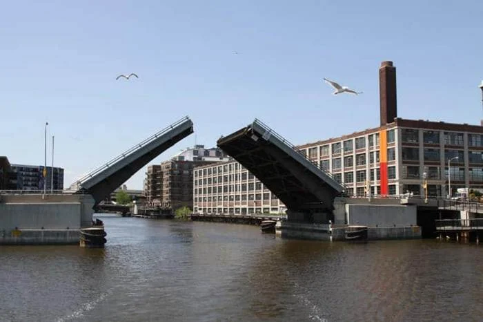 Apa Itu Movable bridge