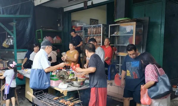 Asinan Lan Jin, Si Asam Pedas Gurih Mantul