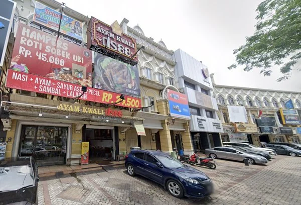 20 Tempat Makan Enak di Tangerang Kota yang Wajib Dicoba Pecinta Kuliner 6 Ayam Kwali DS88, Gading Serpong