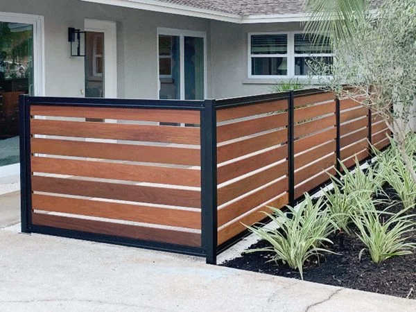 Desain Pagar Horizontal Rumah Minimalis