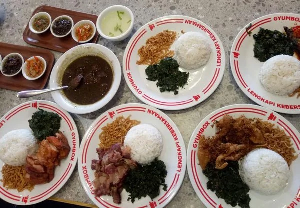 20 Tempat Makan Enak di Tangerang Kota yang Wajib Dicoba Pecinta Kuliner 2 Gyumbox, Ruko Boulevard Gading Serpong