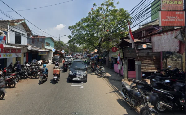 Jalan Padat Tapi Gampang Diakses