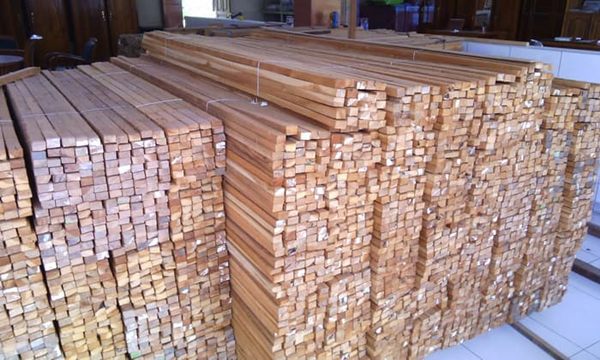 Kayu Kamper