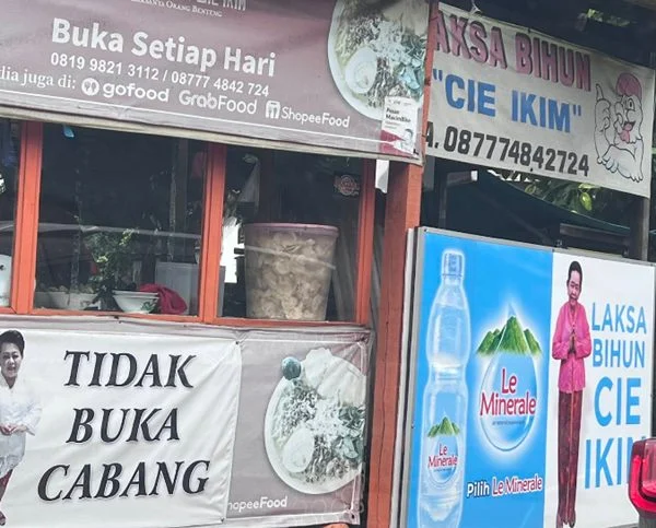20 Tempat Makan Enak di Tangerang Kota yang Wajib Dicoba Pecinta Kuliner 15 Laksa Bihun Cie Ikim, Kota Tangerang