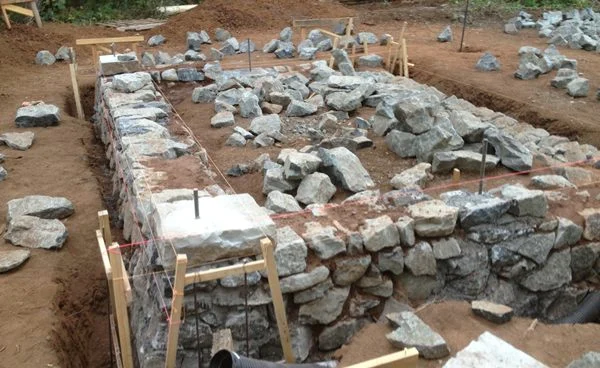 Pondasi Batu Kali Fungsi, Ukuran, dan Harga Borongan