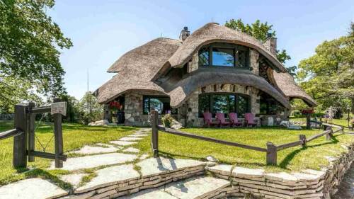 Rumah Jamur, Imut-Imut Gimana Gitu