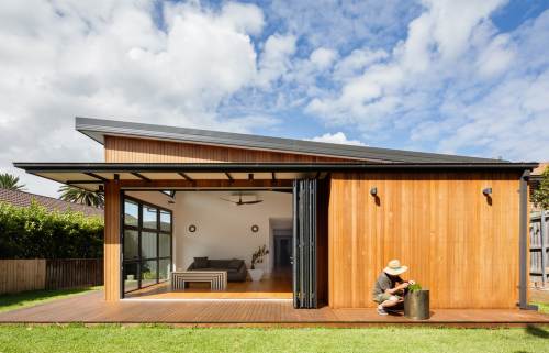 Rumah Kayu Bergaya Jepang Modern