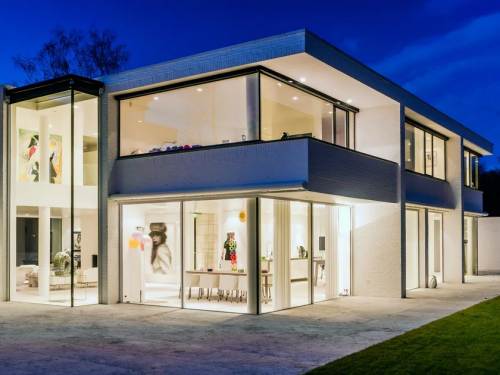 Rumah Minimalis Modern dengan Jendela Geser