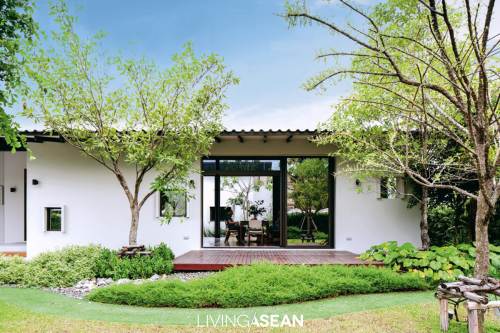 Rumah Minimalis dengan Taman