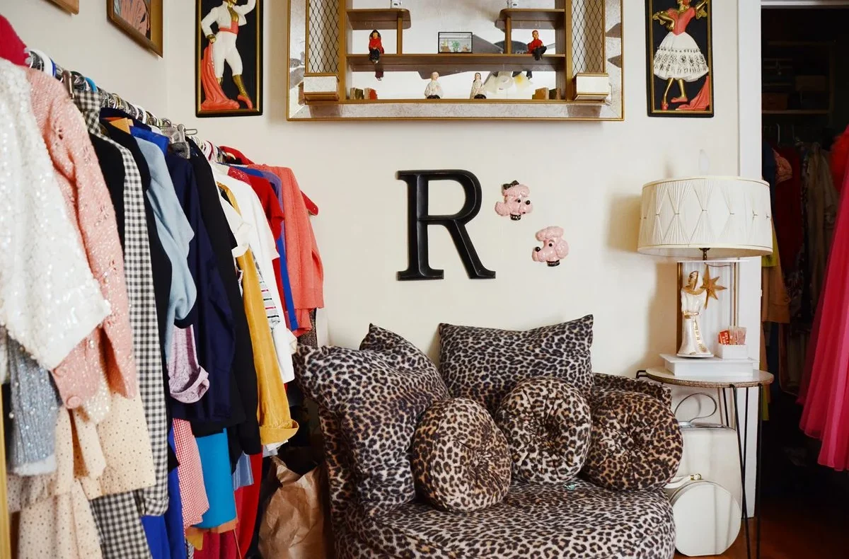 Tips Menggunakan Gantungan Baju di Dalam Kamar agar Rapi dan Nyaman Setiap Hari