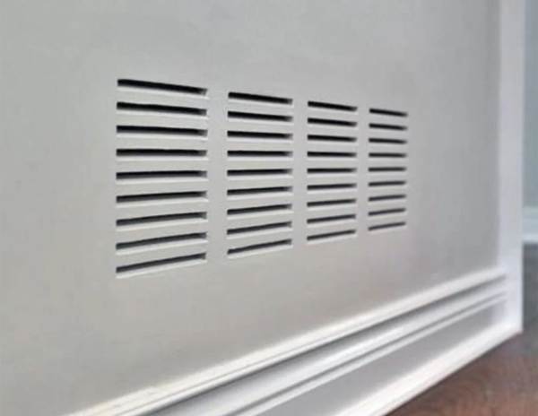 Ventilasi Pintu Berlubang