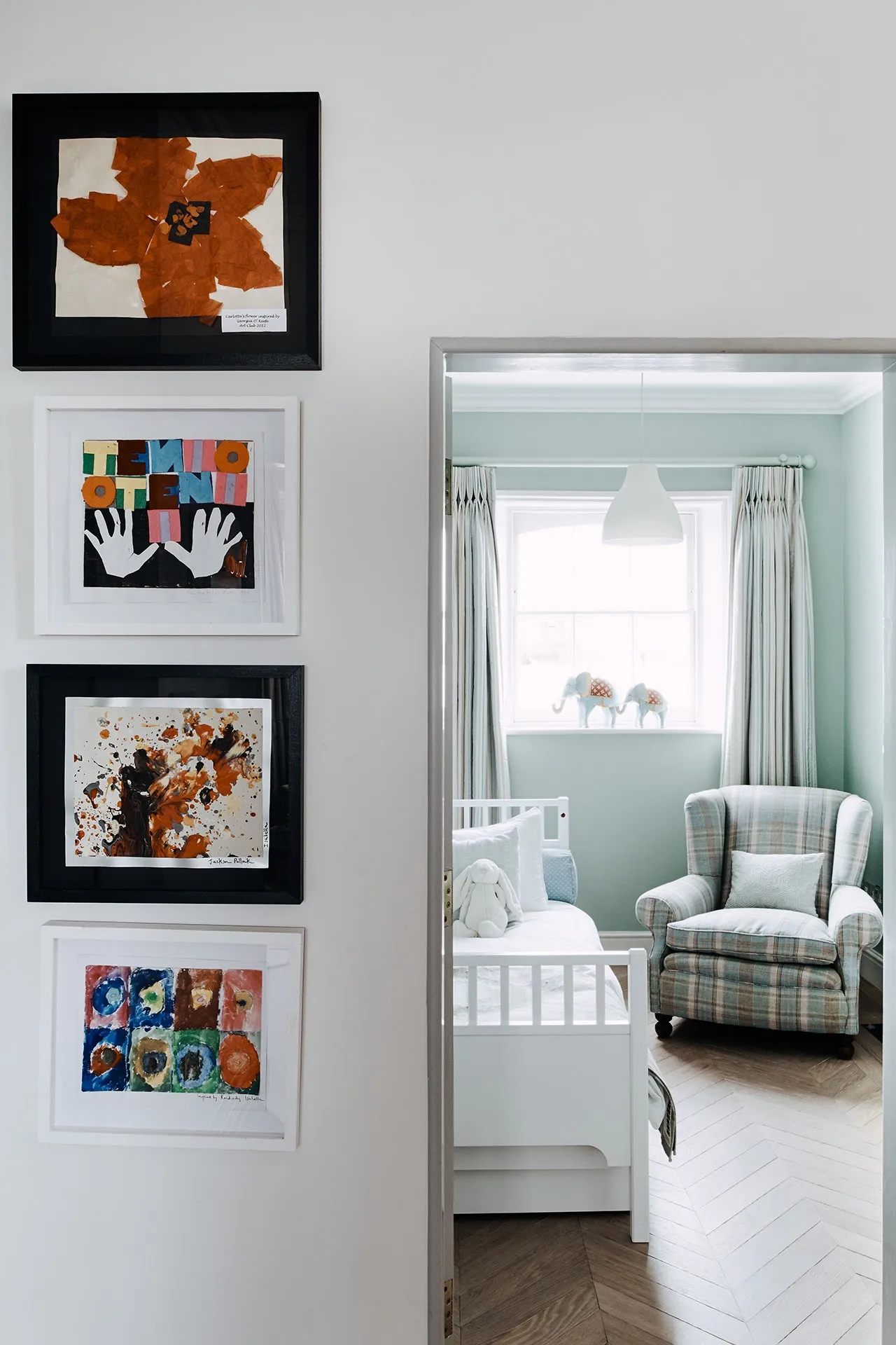 22 Desain Kamar Untuk Anak Perempuan yang Cantik 17 Warna Netral yang Tumbuh Bersama Anak